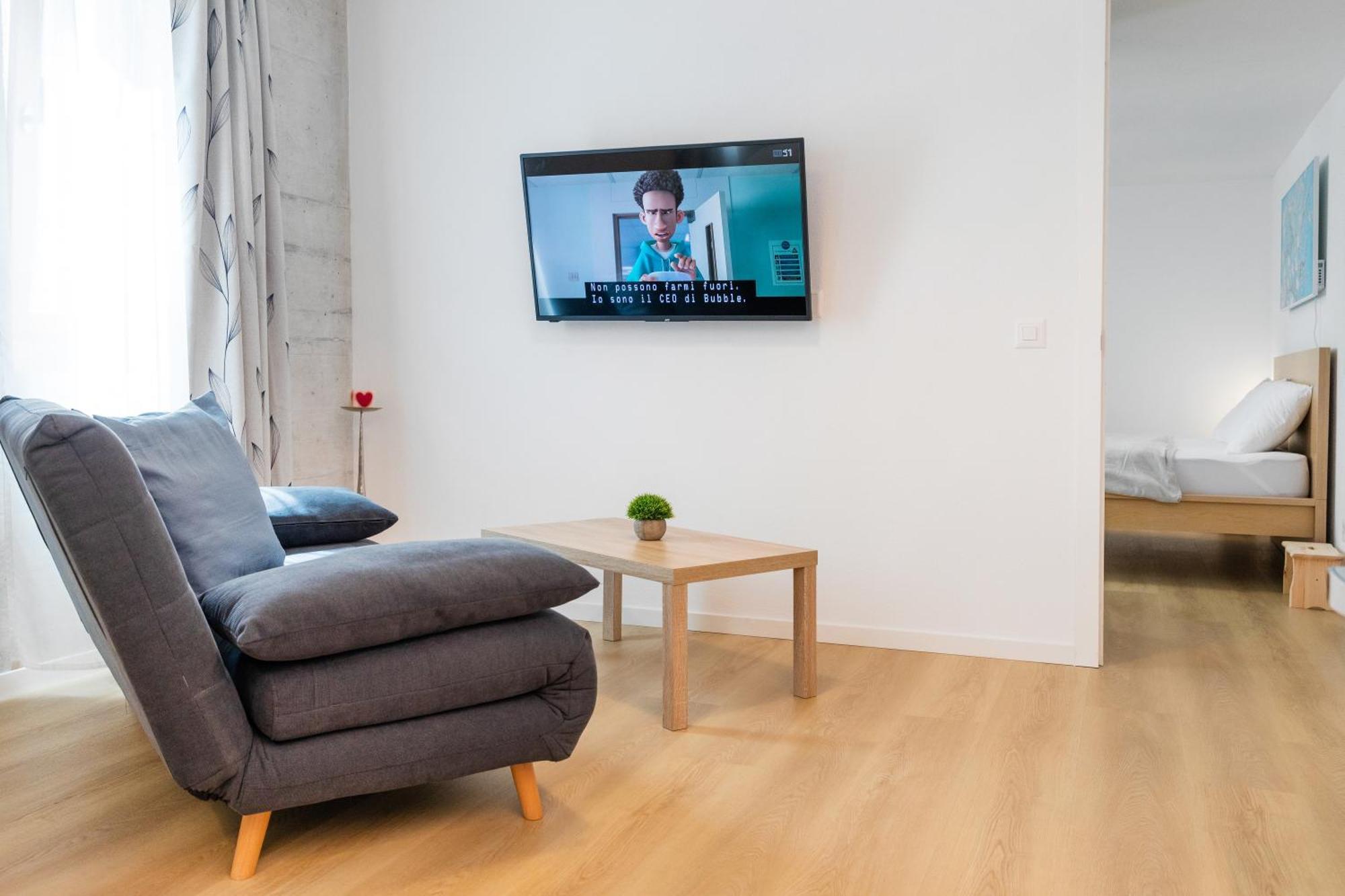 Easy Flat Vezia, Indipendent Entrance, Free Parking Apartment Lugano Bilik gambar