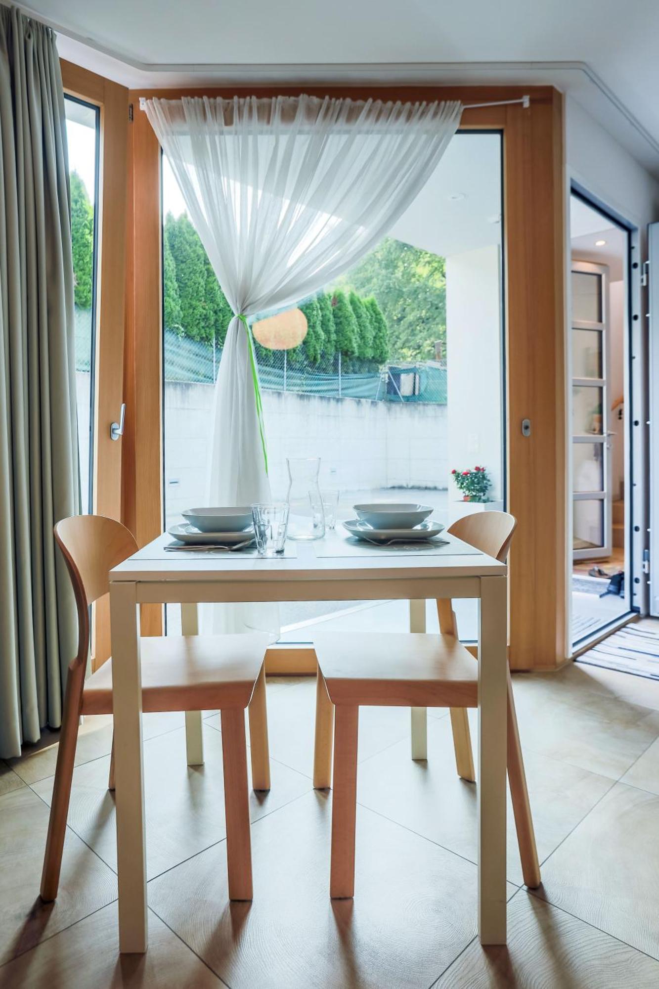 Easy Flat Vezia, Indipendent Entrance, Free Parking Apartment Lugano Bilik gambar